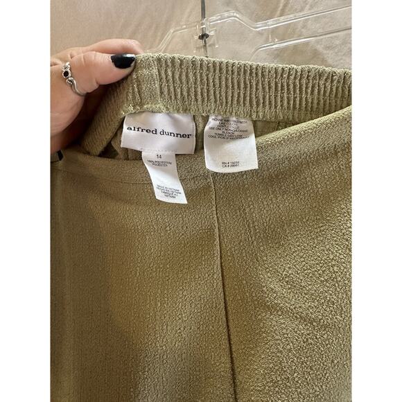Alfred Dunner Women’s Pull-On Pants – Size 14 – Olive Green - Picture 4 of 4